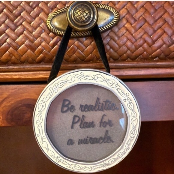 Inspirational Gift Wall Home Decor Be Realistic Plan for a Miracle - Picture 3 of 6